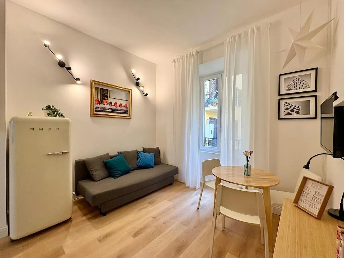 Ilia12 Home Rome Apartment