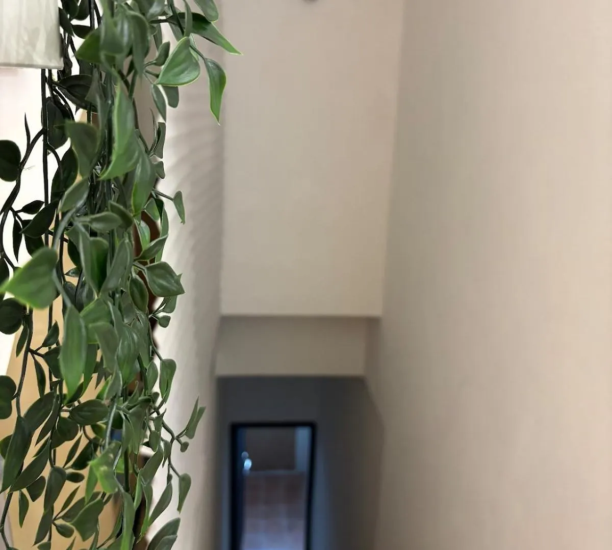 Ilia12 Home Rome